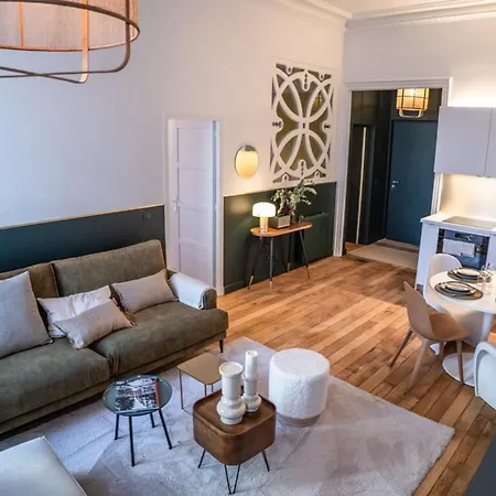Beige Hospitalite - Coco - Hypercentre-2chambres-parking-zen Saint-Etienne (Loire)